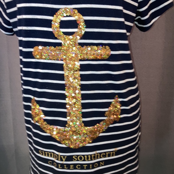 NWOT NEVER WORN WOMENS SZ M SIMPLY SOUTHERN SEQUINED TOP SHORT SLEEVE - Picture 3 of 7